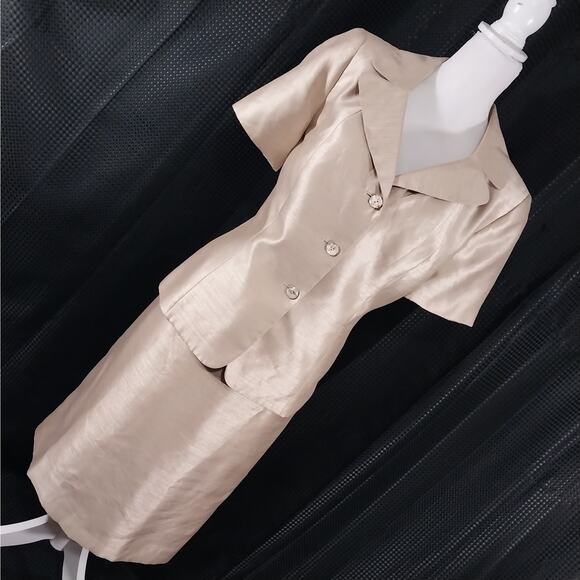 LE SUIT! SPUN GOLD RAW SATIN LOOK SHORT SLEEVED SKIRT & JACKET SUIT! SZ 14 - Picture 9 of 9